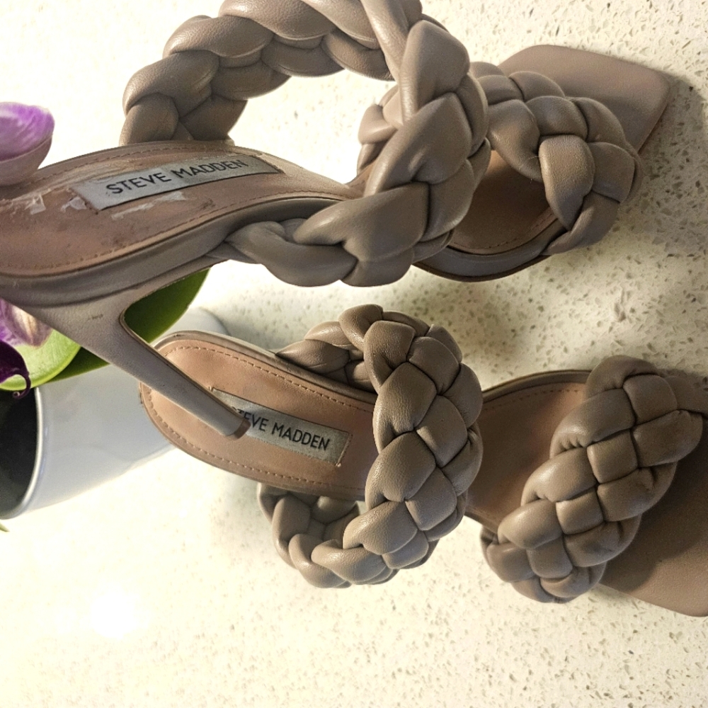 Steve Madden Tan braided sandals